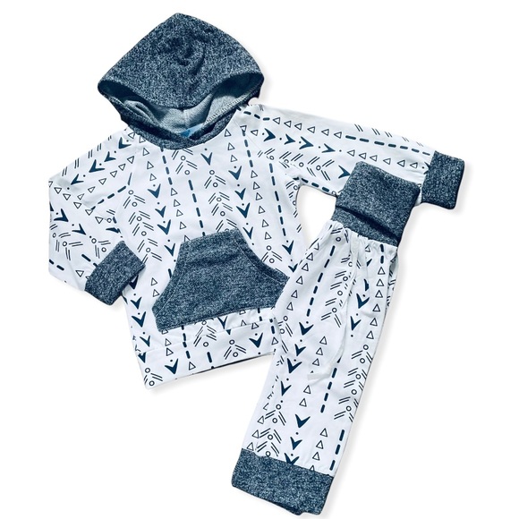 Other - Boutique Baby Unisex White & Blue Tracksuit